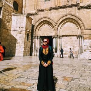 Meet your Posher, Myra